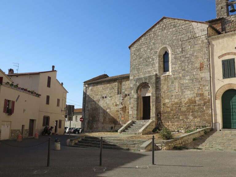 piazza magliano in Toscana